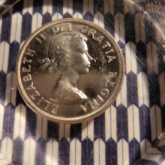 1959 $1 Coin - Paperweight - Picture 6 of 6